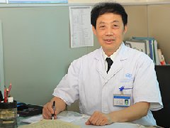 李宏毅做客新浪四川 揭秘男性不育根源